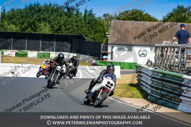 Vintage motorcycle club;eventdigitalimages;mallory park;mallory park trackday photographs;no limits trackdays;peter wileman photography;trackday digital images;trackday photos;vmcc festival 1000 bikes photographs